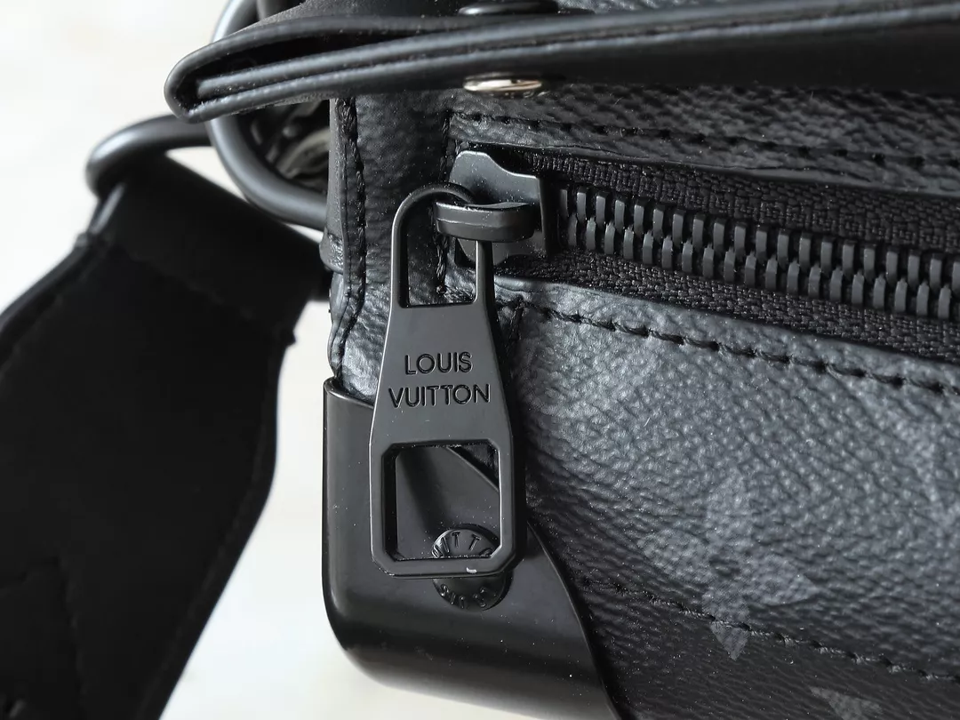 Louis Vuitton AAA Quality Messenger Bags For Unisex EasyMatch 4490 - Image 7