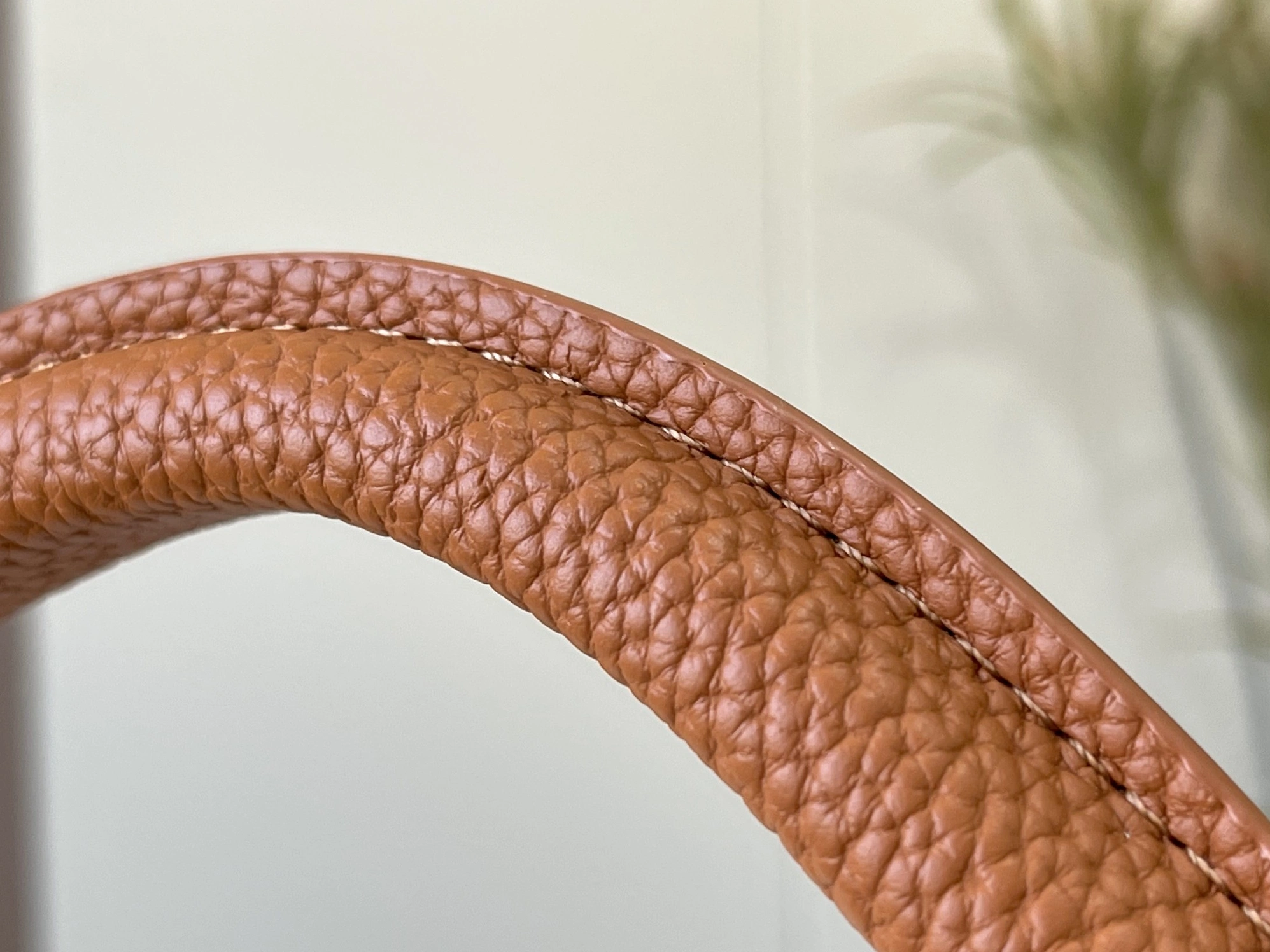 Louis Vuitton AAA Quality Messenger Bags For Women Classic 2484 - Image 5