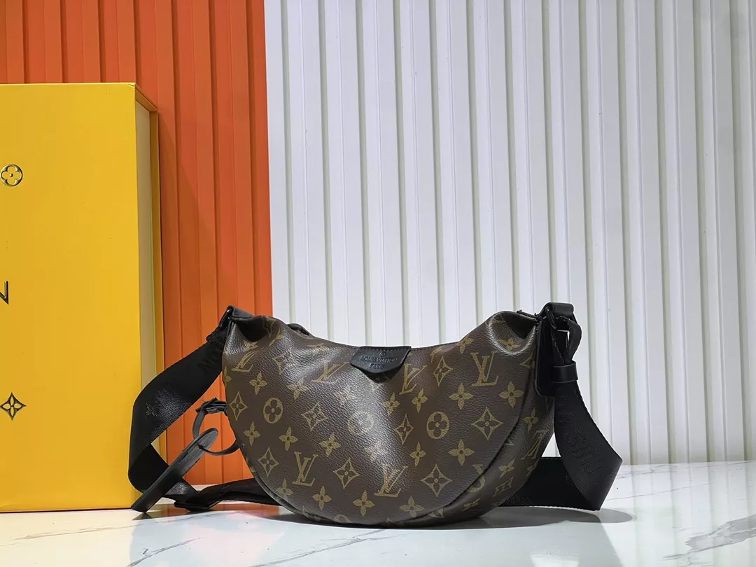 Louis Vuitton AAA Quality Messenger Bags For Women Compact 6609 - Image 3