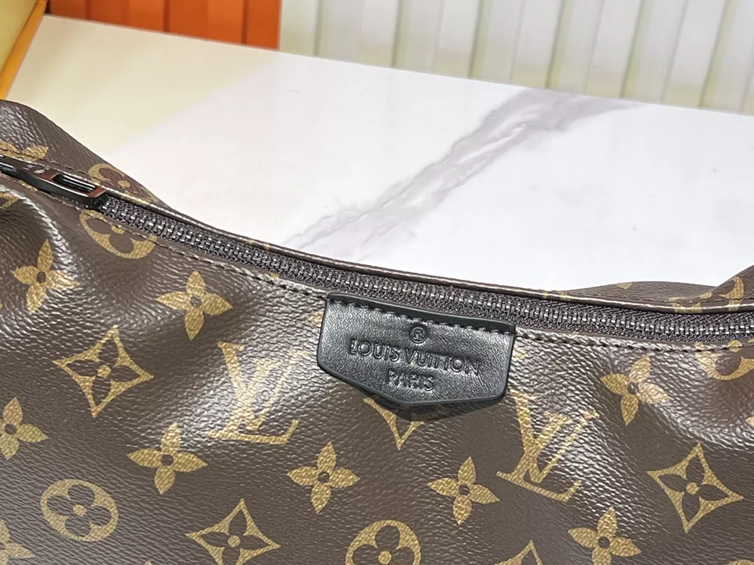 Louis Vuitton AAA Quality Messenger Bags For Women Compact 6609 - Image 6
