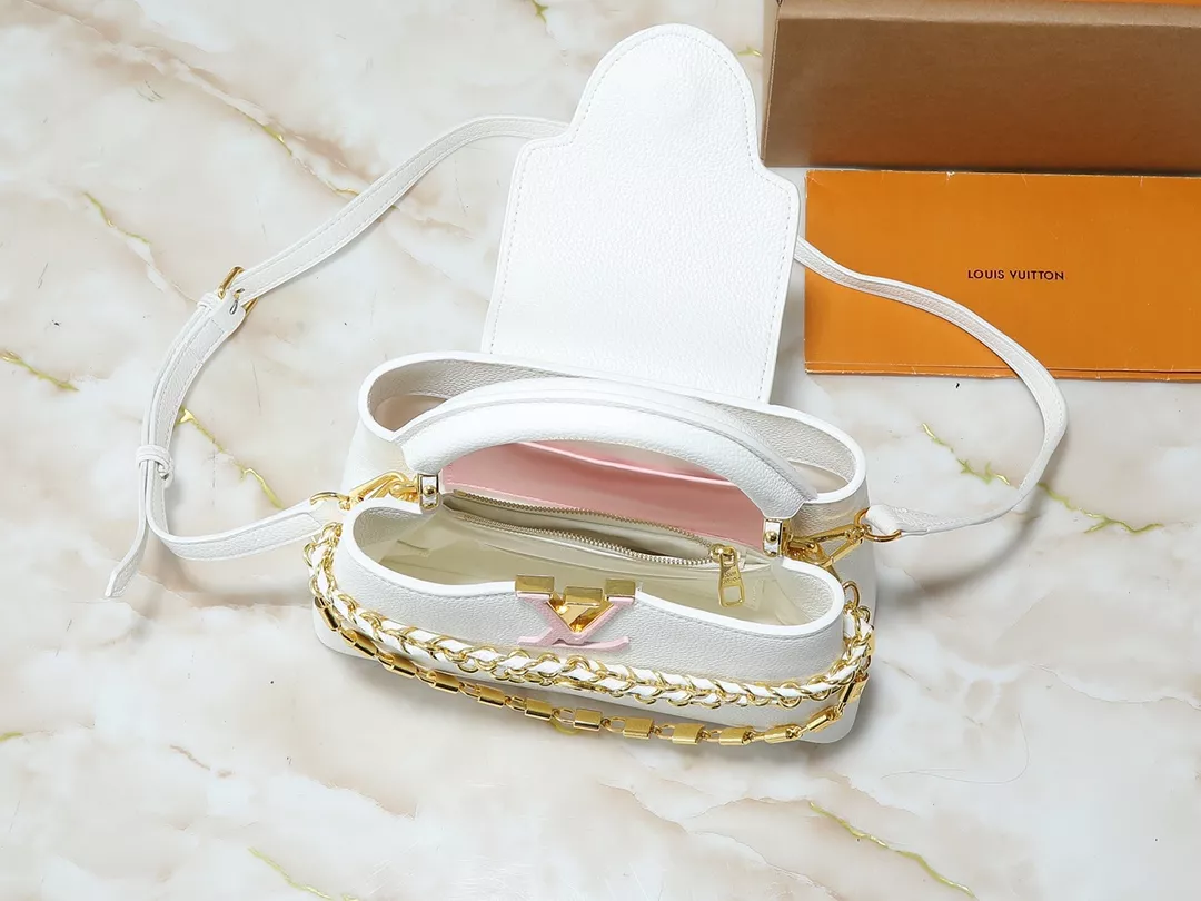 Louis Vuitton AAA Quality Messenger Bags For Women Minimalist 5714 - Image 8