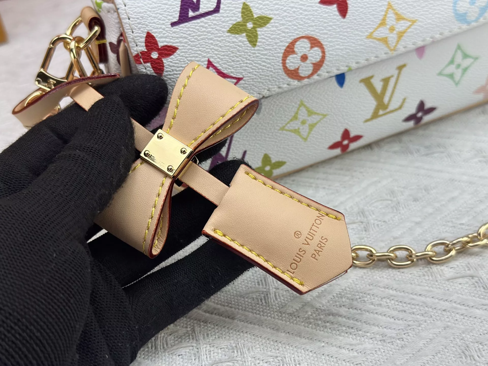 Louis Vuitton AAA Quality Messenger Bags For Women ModernLook 5292 - Image 6