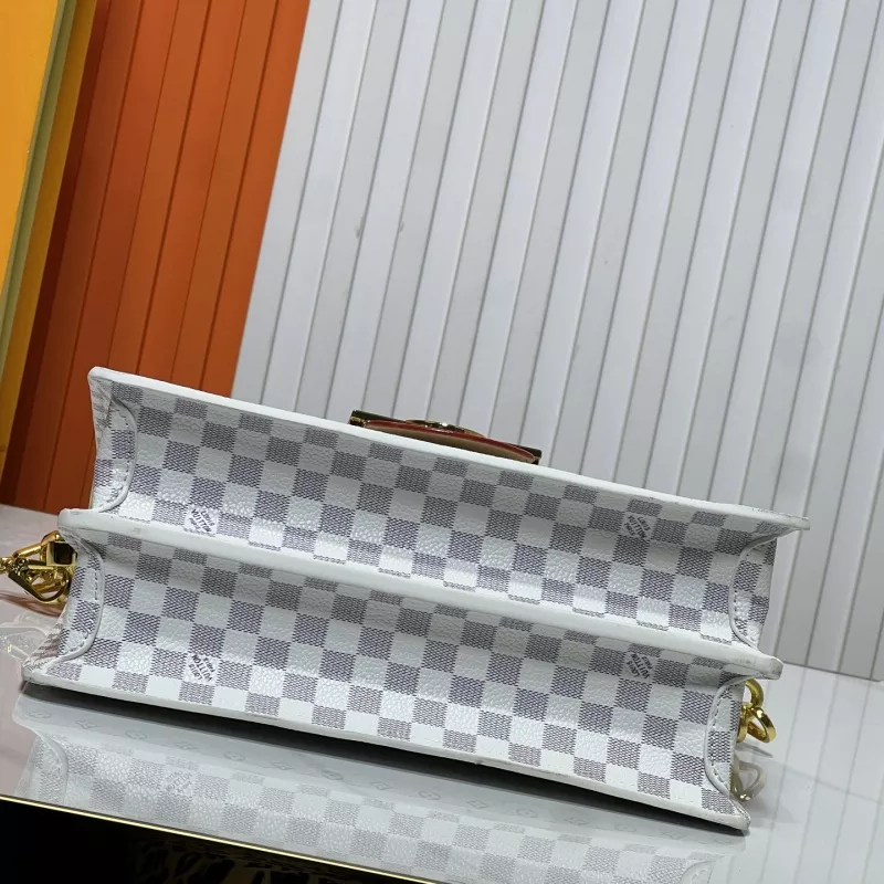 Louis Vuitton AAA Quality Messenger Bags For Women Refined 729 - Image 6