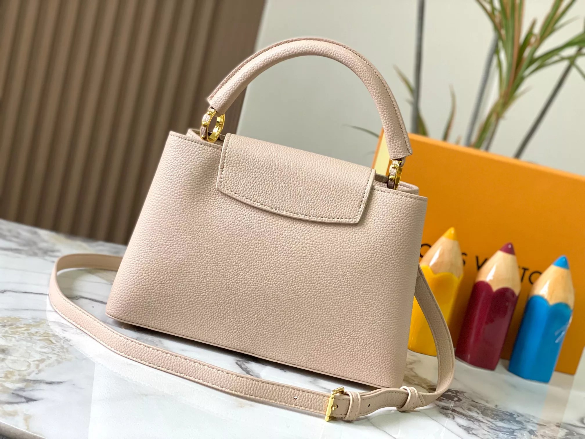 Louis Vuitton AAA Quality Messenger Bags For Women Soft 4081 - Image 3