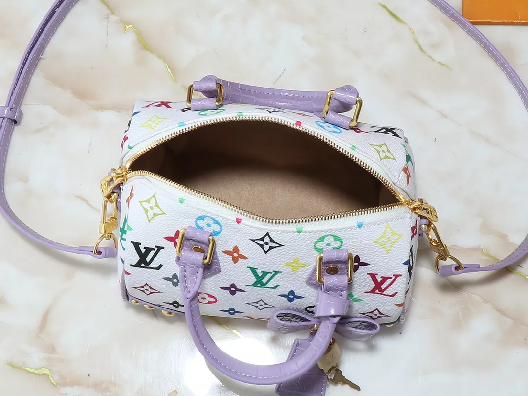 Louis Vuitton AAA Quality Messenger Bags For Women SportInspired 3471 - Image 8