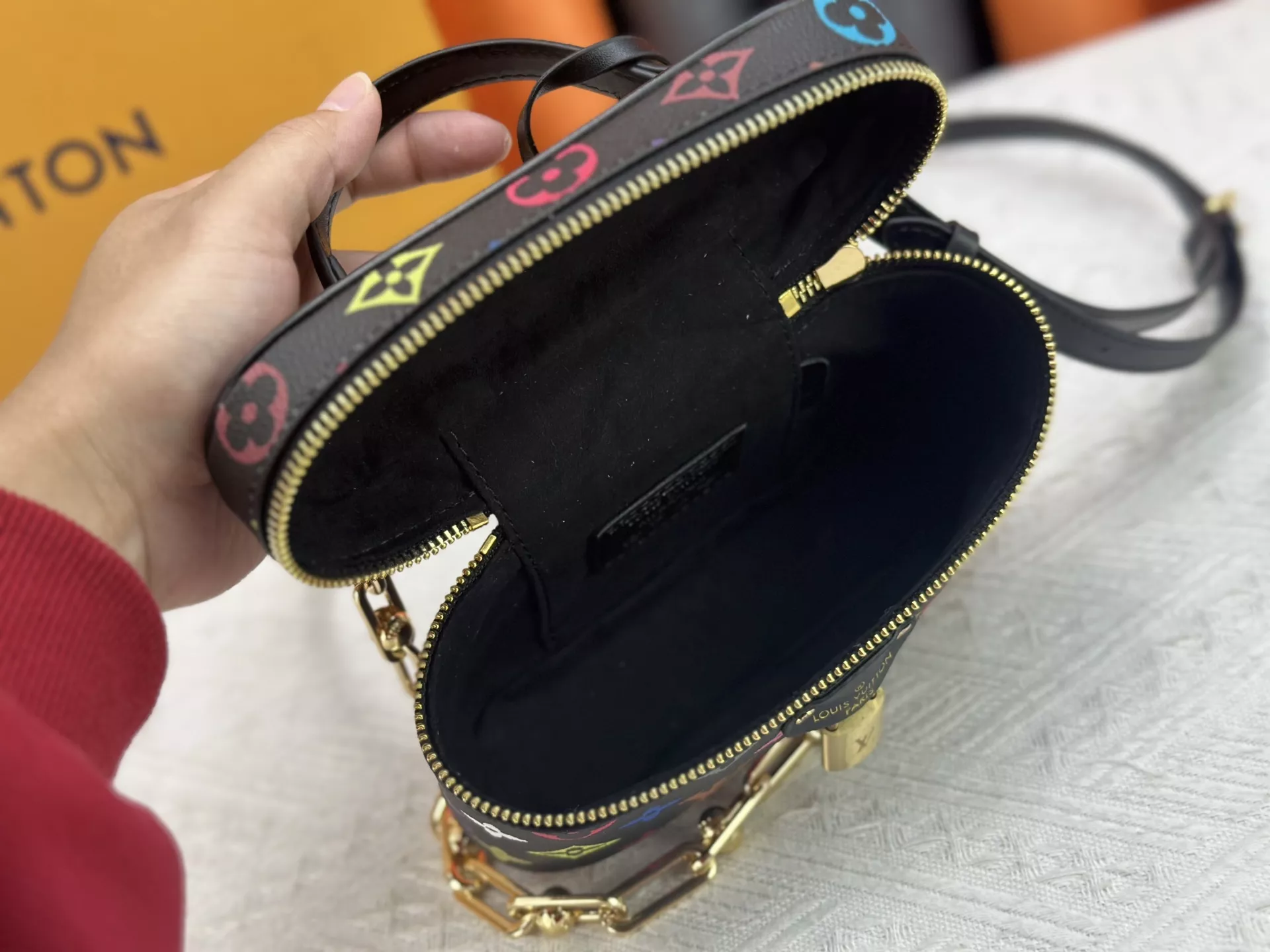 Louis Vuitton AAA Quality Messenger Bags For Women UrbanStyle 392 - Image 8