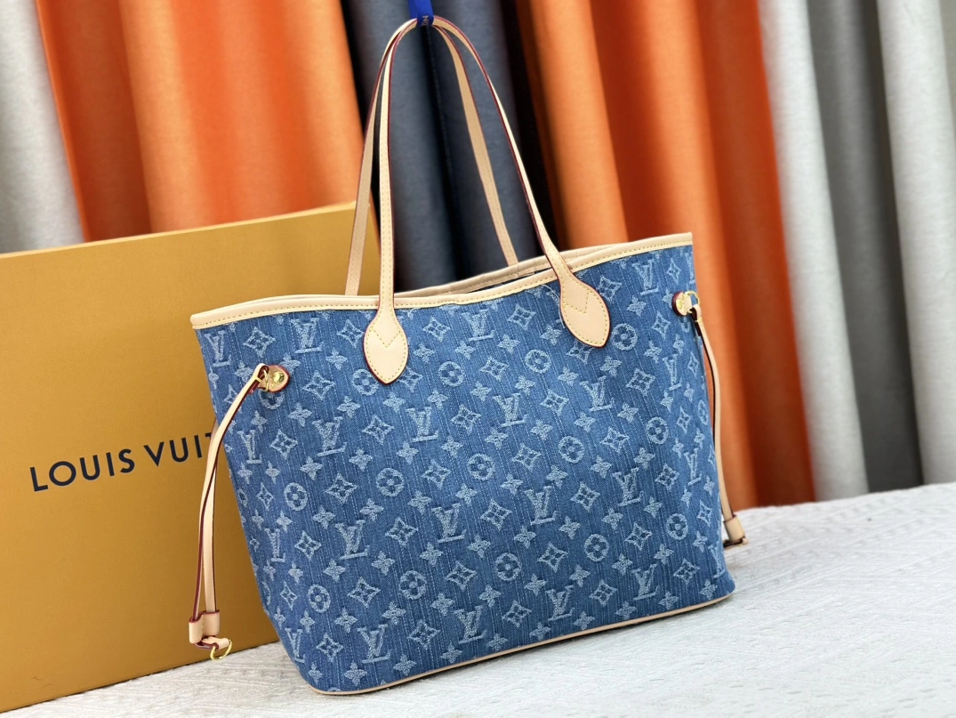 Louis Vuitton AAA Quality Shoulder Bags For Women AllSeason 4755 - Image 3
