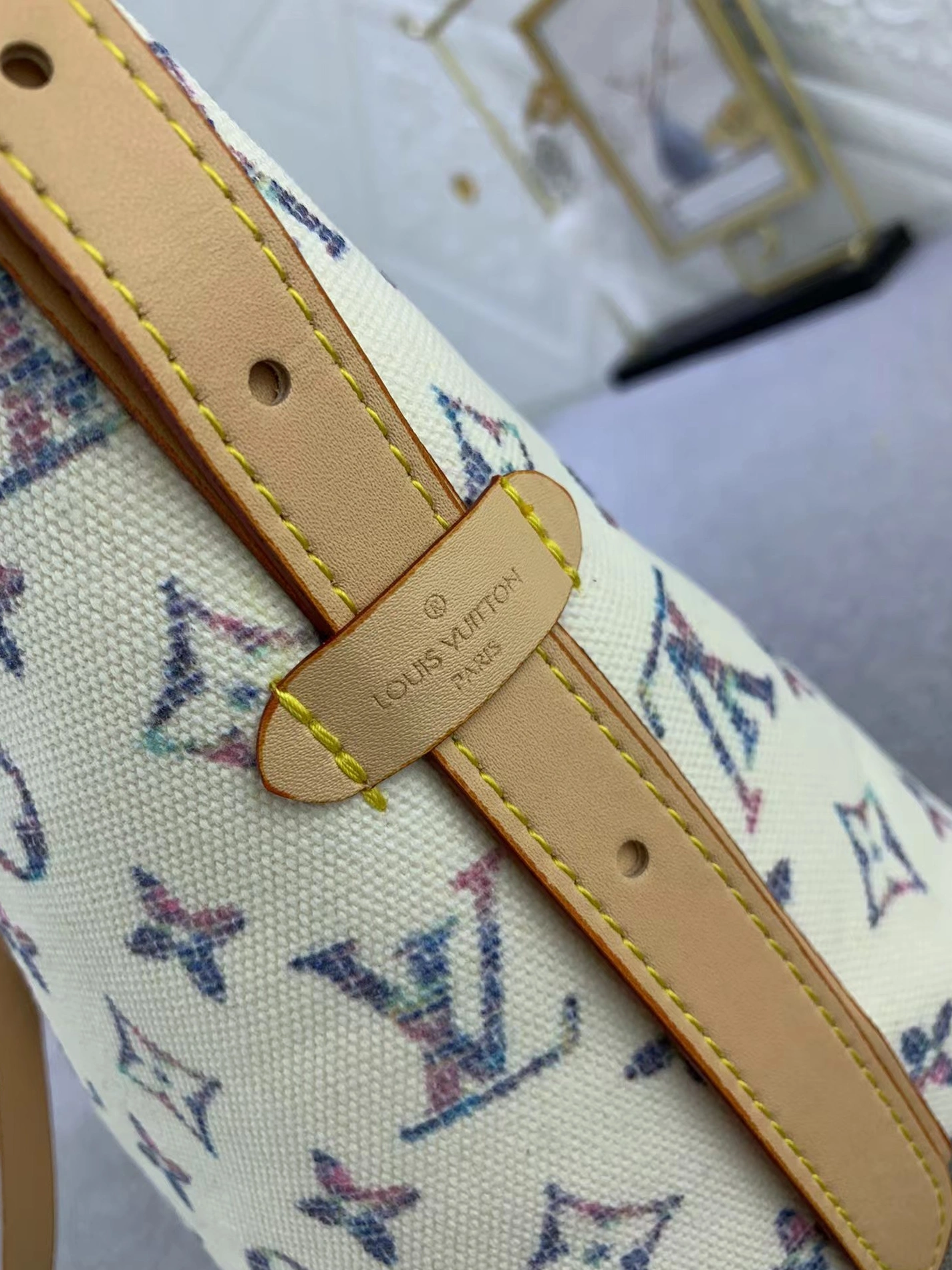 Louis Vuitton AAA Quality Shoulder Bags For Women Comfortable 1284 - Image 6