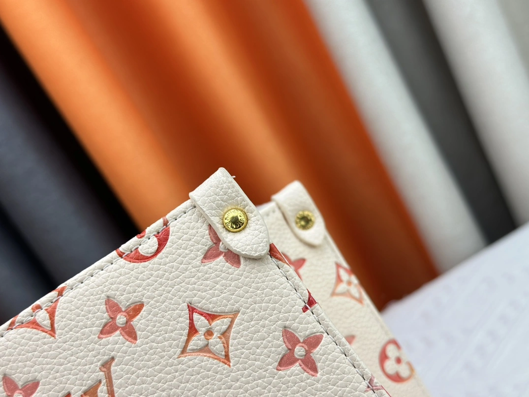 Louis Vuitton AAA Quality Tote-Handbags For Women Practical 2537 - Image 6