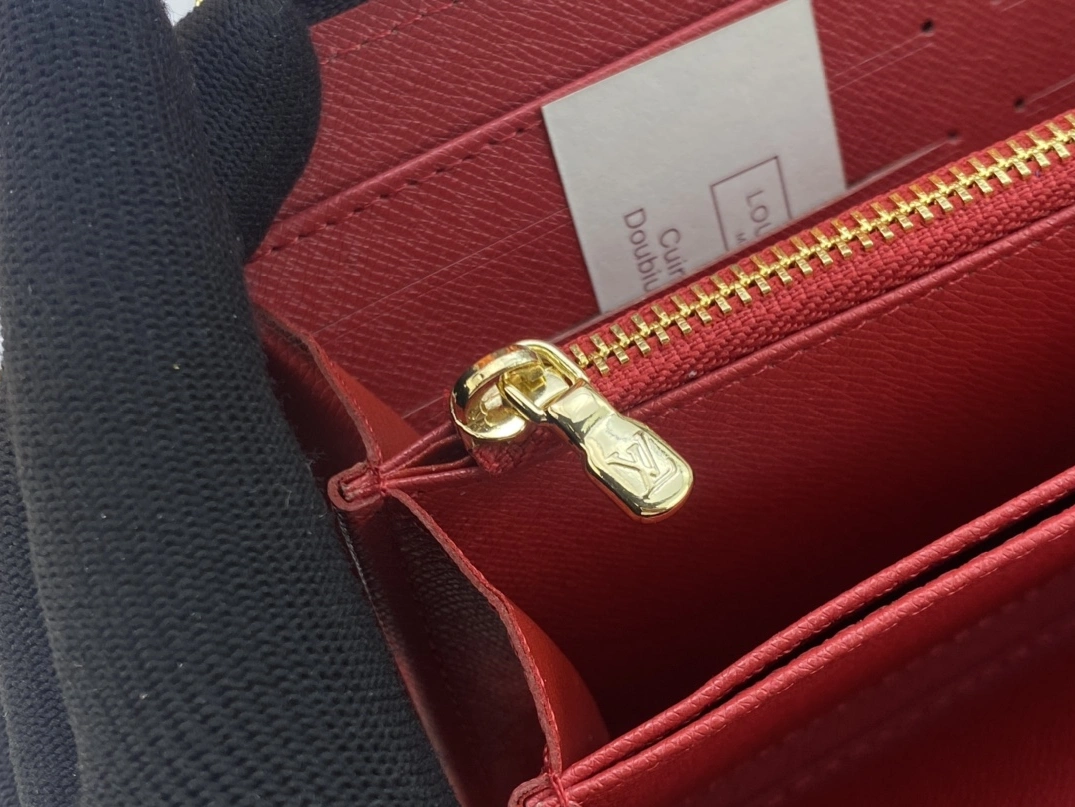 Louis Vuitton AAA Quality Wallets Comfortable 3593 - Image 6