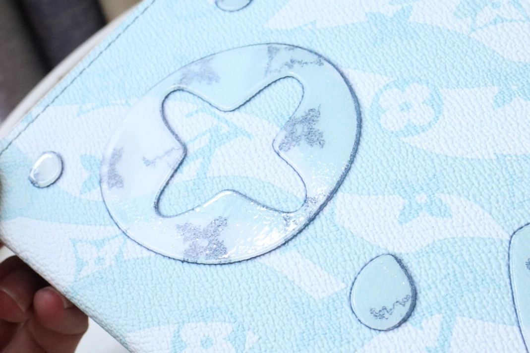 Louis Vuitton AAA Quality Wallets For Unisex Comfortable 4388 - Image 5