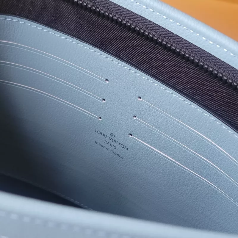 Louis Vuitton AAA Quality Wallets Practical 8499 - Image 7