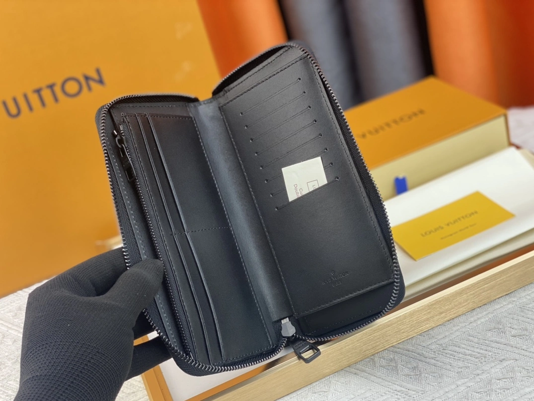 Louis Vuitton AAA Quality Wallets UrbanStyle 7401 - Image 5