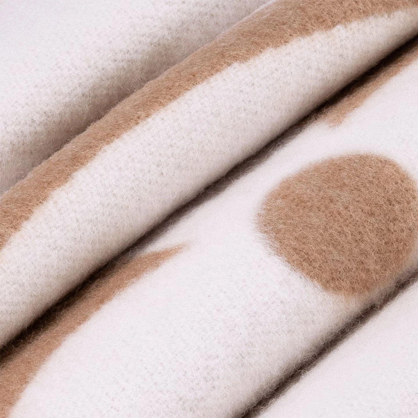 Louis Vuitton Beige Rose M79213 FLIGHT MODE LV Medallion Scarf - Image 4