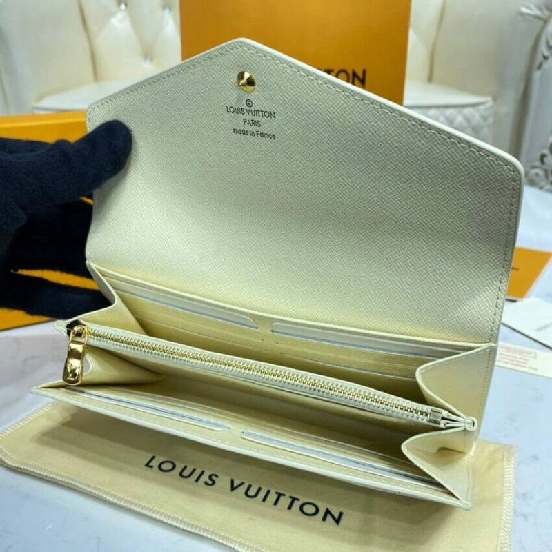 Grained c Louis Vuitton Damier Azur Sarah Wallet - Image 8