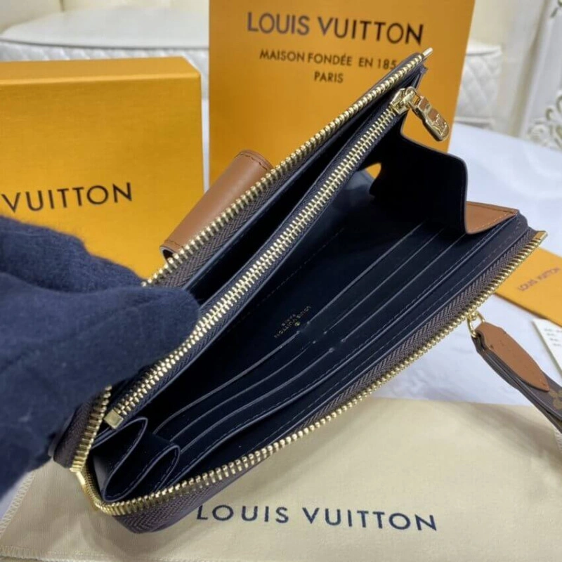 <span><spa Louis Vuitton Dauphine Zippy Wallet - Image 13
