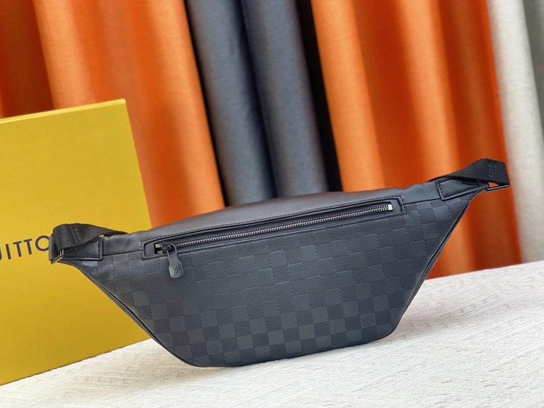 Louis Vuitton LV AAA Quality Belt Bags For Unisex Fashionable 3059 - Image 3