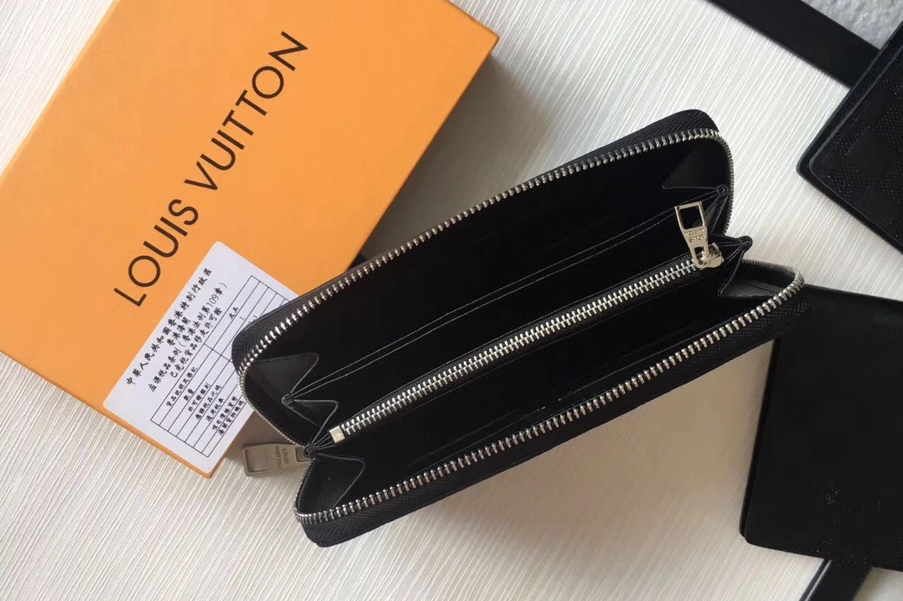 Louis Vuitton LV AAA Quality Wallets WellDesigned 5236 - Image 6