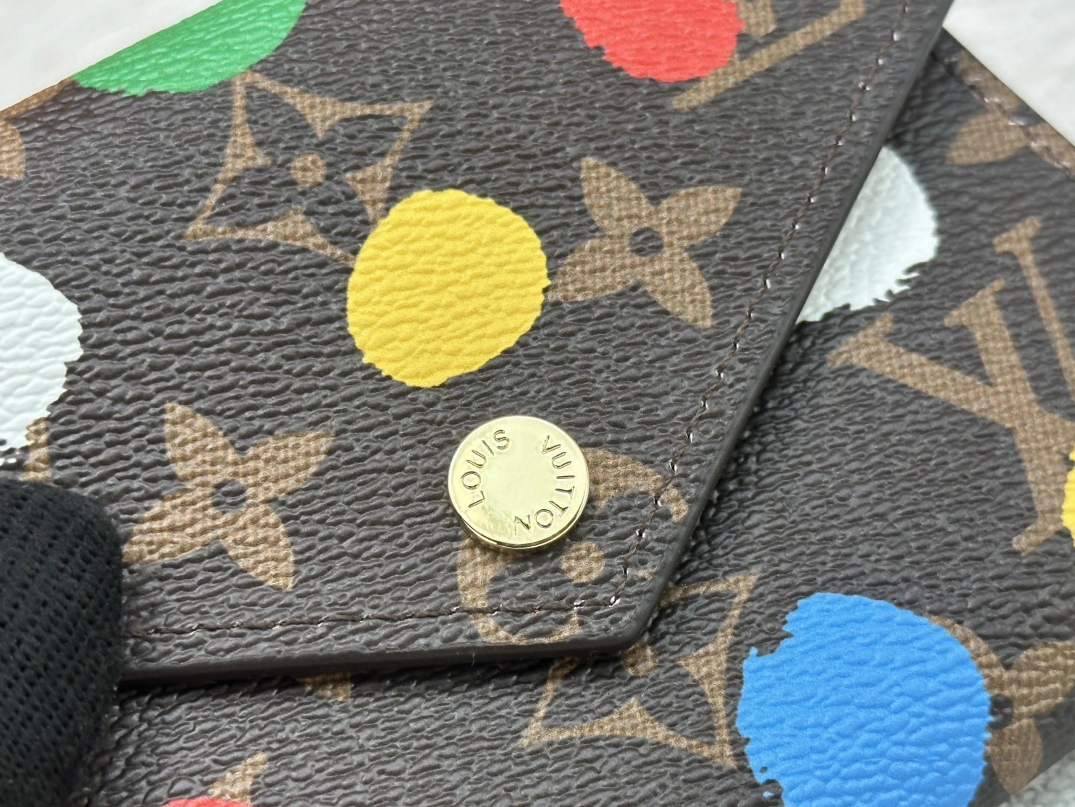 Louis Vuitton LV Card Case Bold 7757 - Image 6