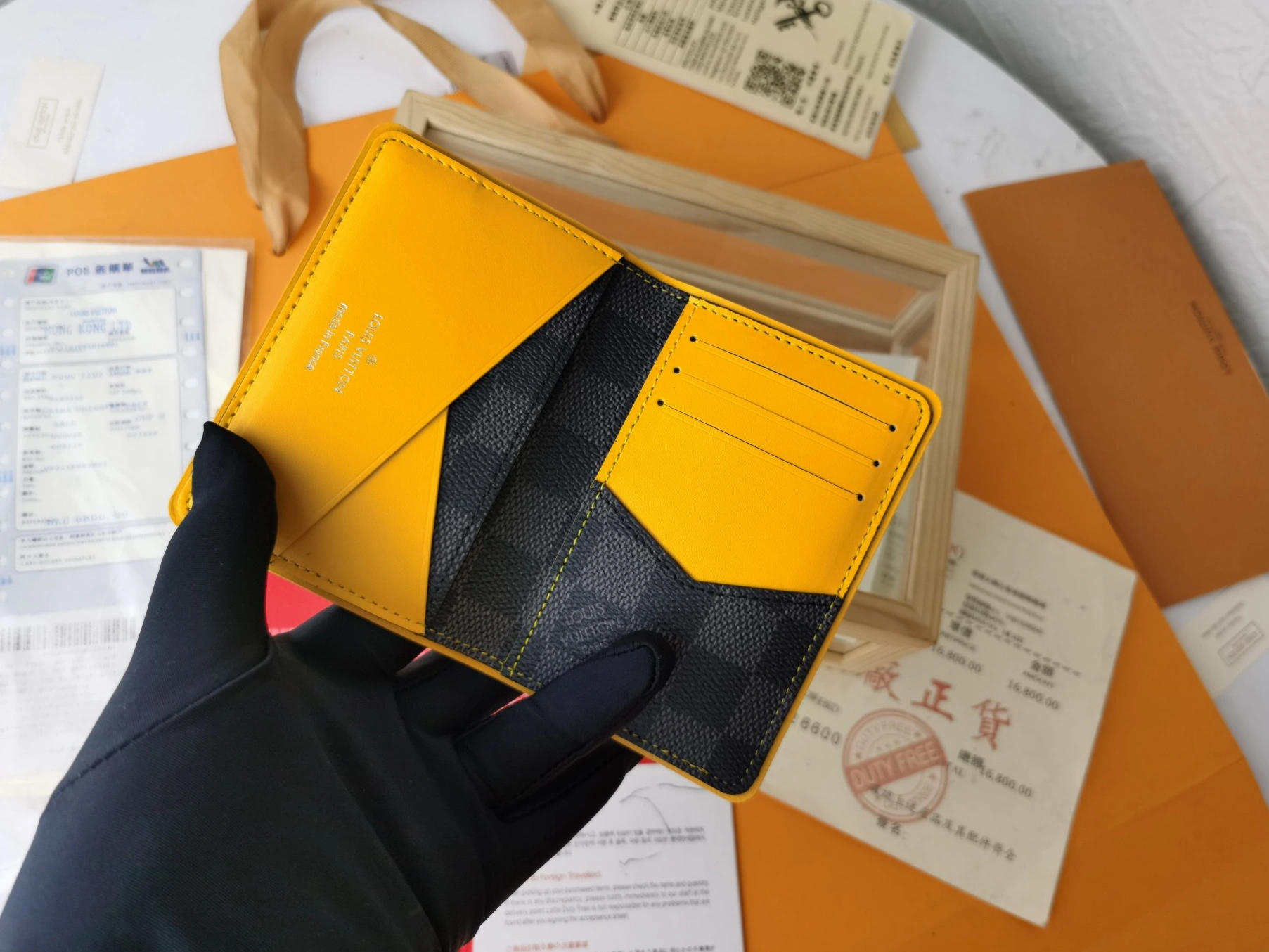 Louis Vuitton LV Card Case For Unisex Lightweight 8142 - Image 5