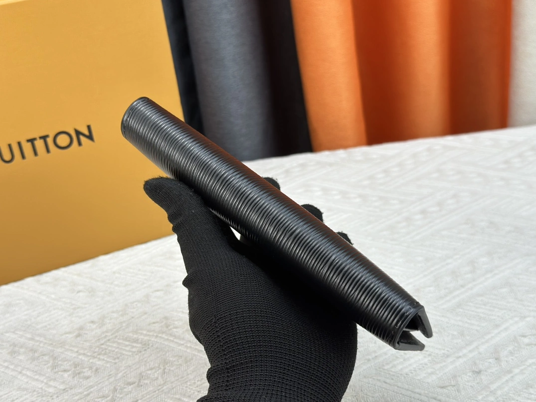 Louis Vuitton LV Card Case For Unisex StreetReady 5268 - Image 3