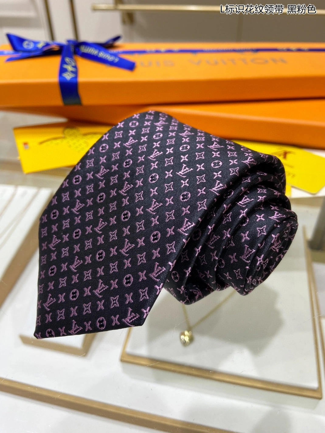 Louis Vuitton LV Necktie For Men WellDesigned 218