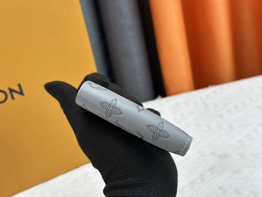 Louis Vuitton LV Wallets Bold 3284 - Image 4