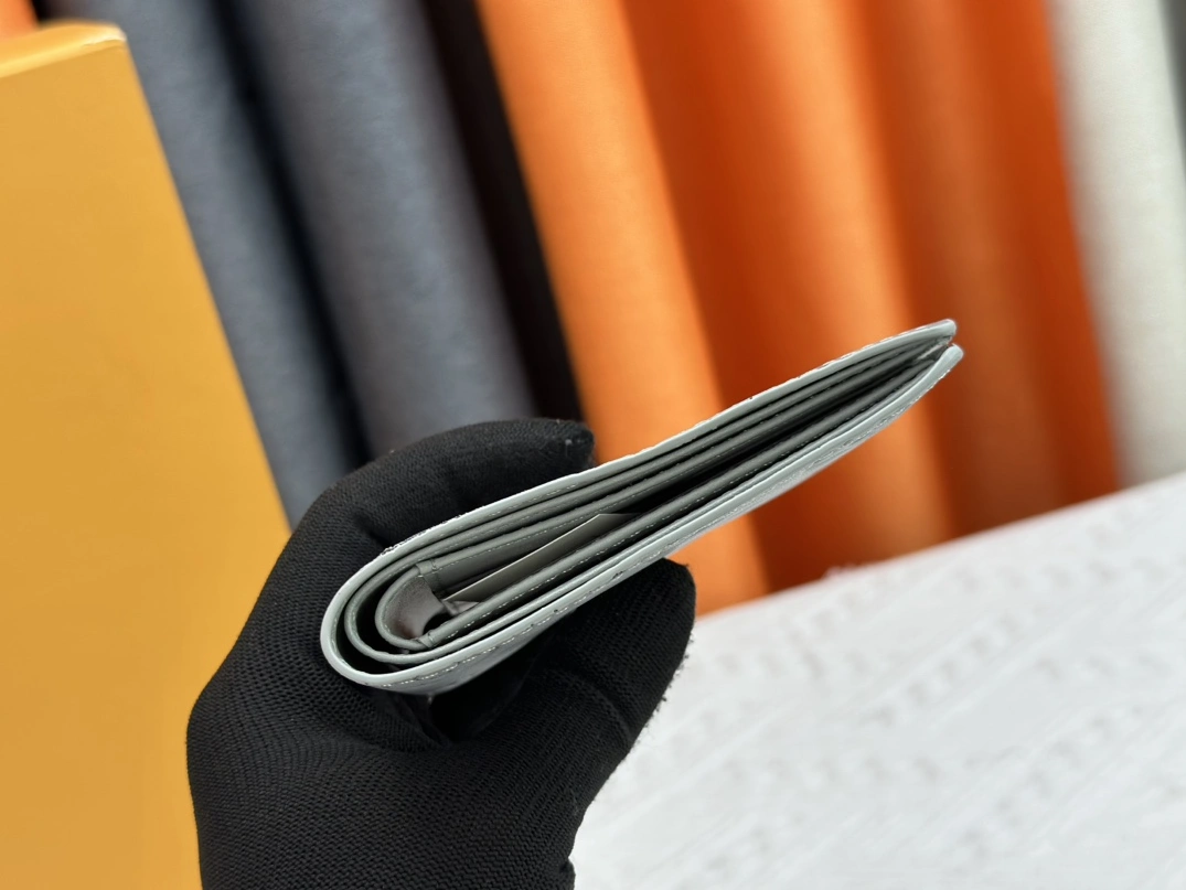 Louis Vuitton LV Wallets Bold 3284 - Image 5