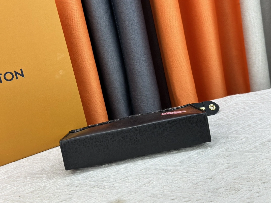 Louis Vuitton LV Wallets For Unisex Unique 6245 - Image 5