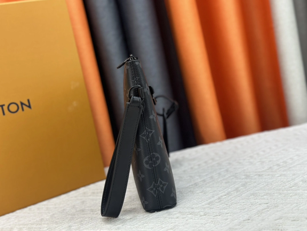 Louis Vuitton LV Wallets For Unisex Versatile 402 - Image 3