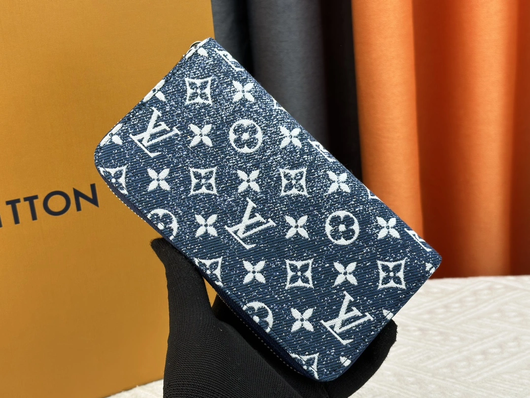 Louis Vuitton LV Wallets For Women Breathable 6631