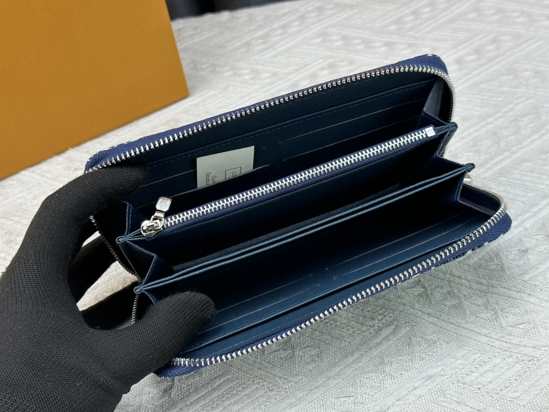 Louis Vuitton LV Wallets For Women Breathable 6631 - Image 7