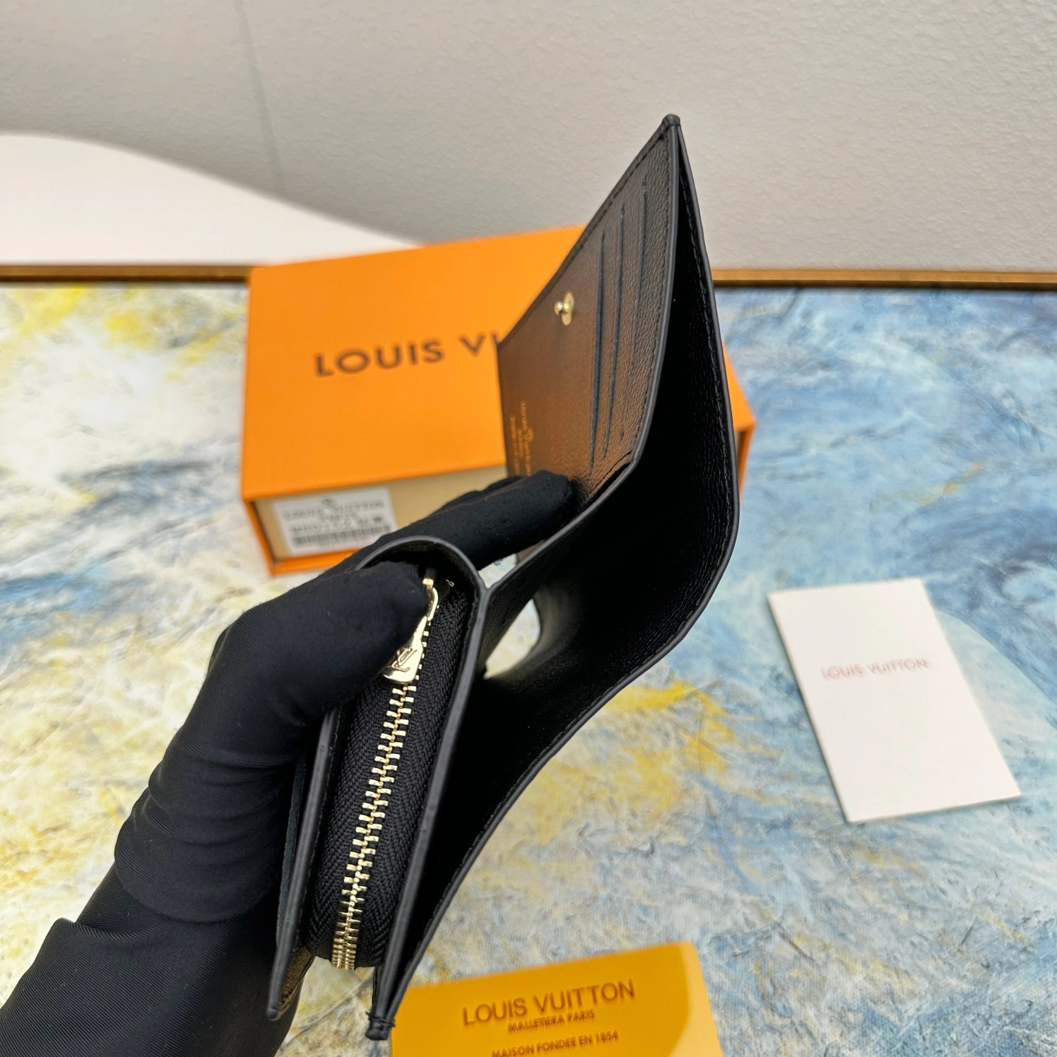 Louis Vuitton LV Wallets For Women UrbanStyle 1525 - Image 7