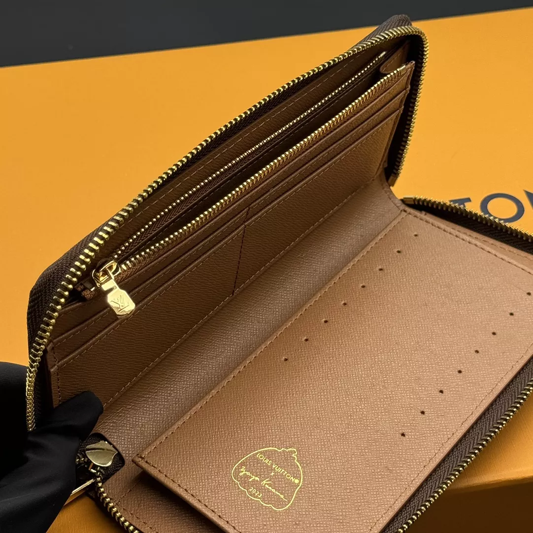 Louis Vuitton LV Wallets Sophisticated 5862 - Image 5