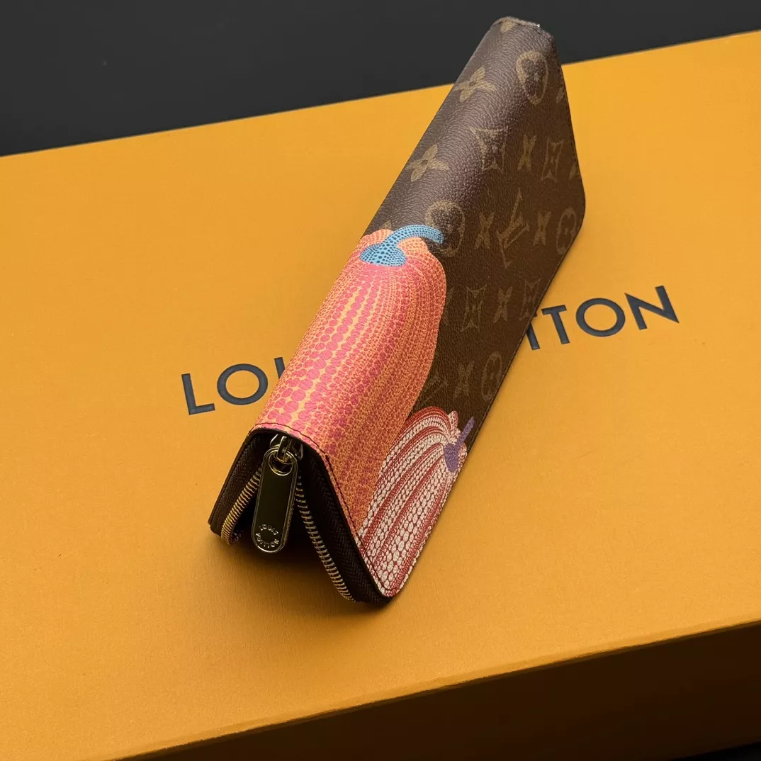 Louis Vuitton LV Wallets Sophisticated 5862 - Image 7