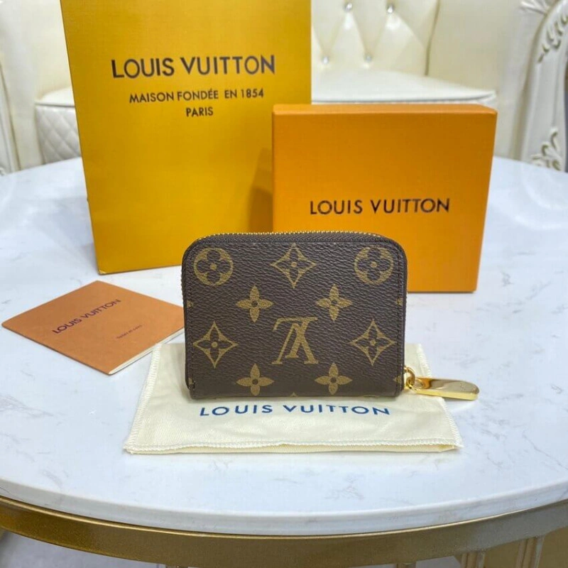 Businessc Louis Vuitton Monogram Canvas Zippy Coin Purse - Image 4