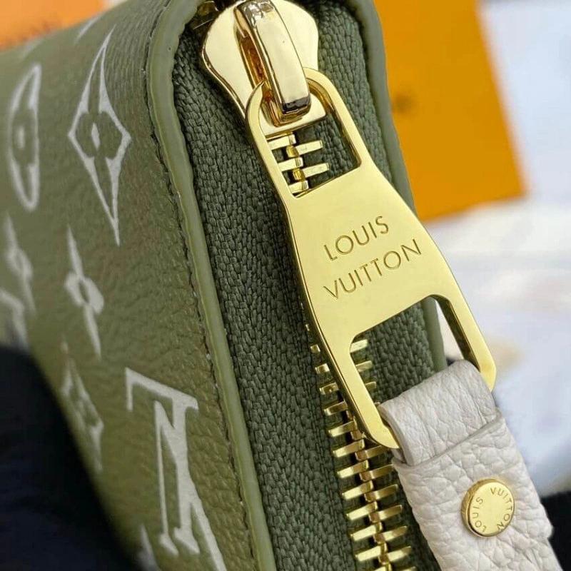 12 card s Louis Vuitton Monogram Empreinte Leather Zippy Wallet Khaki - Image 6