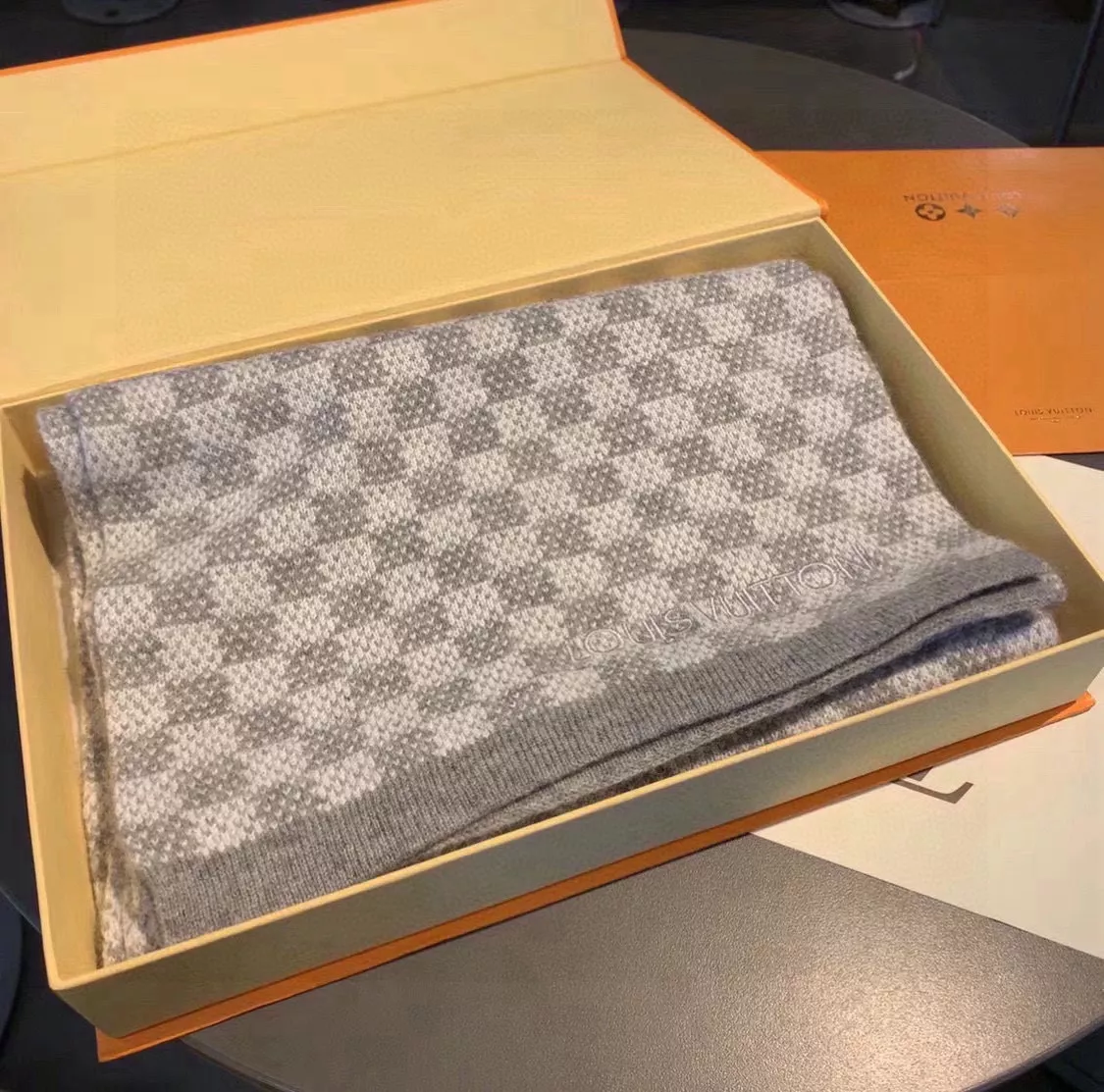 Louis Vuitton Scarf For Unisex Lightweight 1772