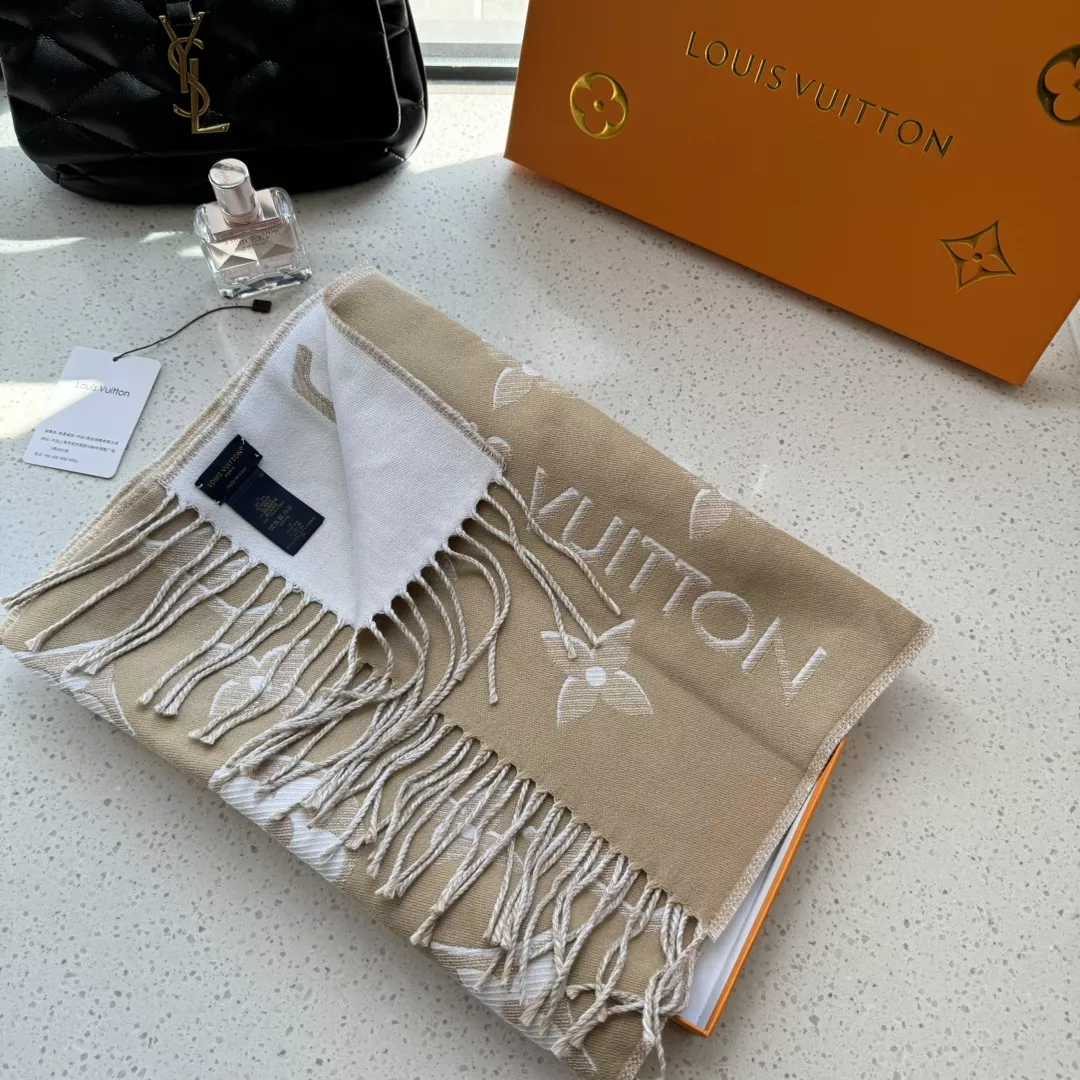 Louis Vuitton Scarf For Unisex Popular 1764