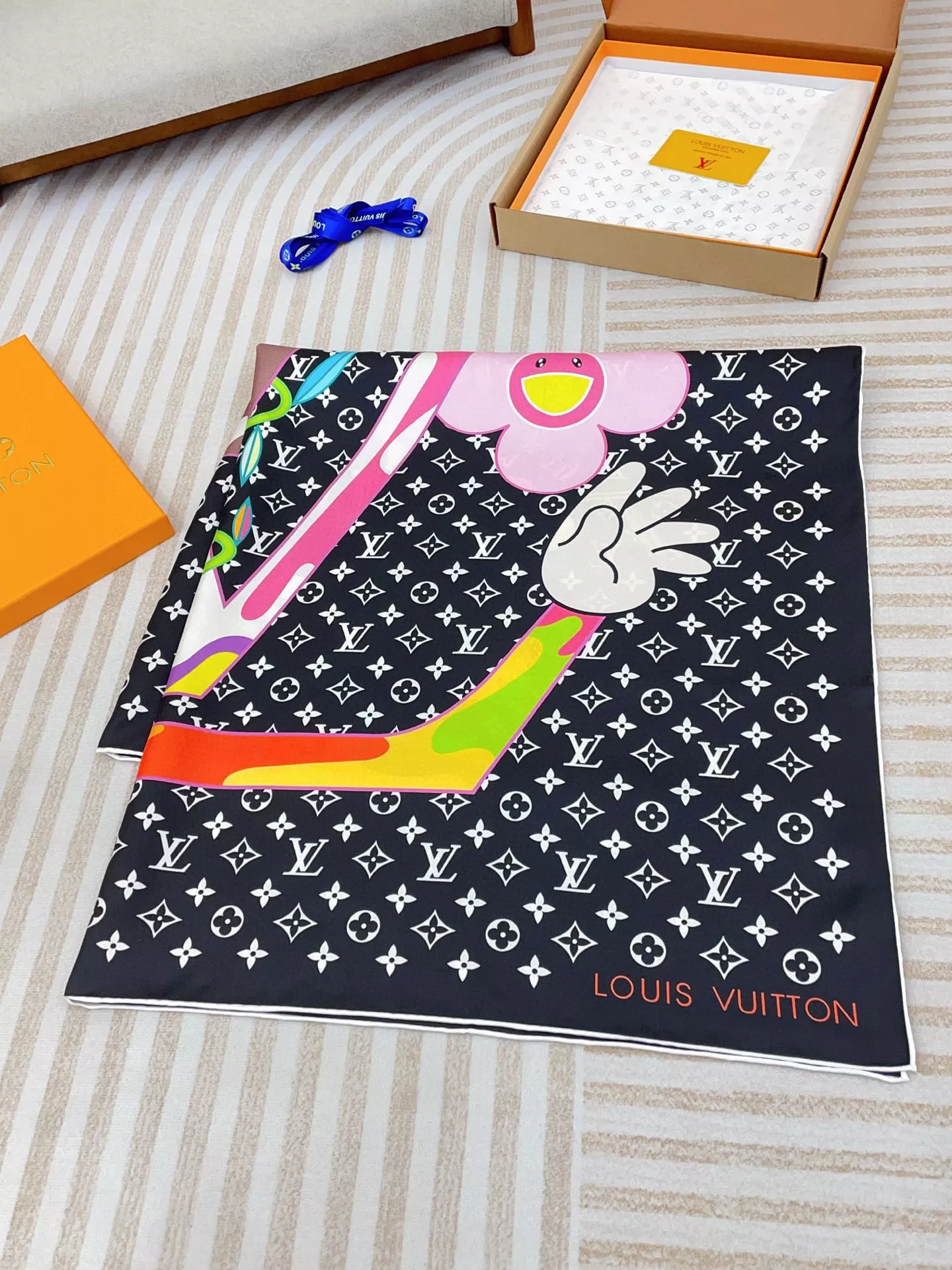 Louis Vuitton Silk Squares Durable 4445