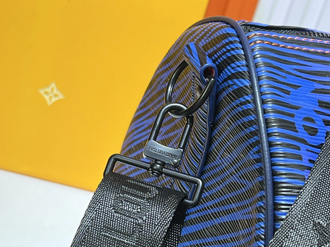 Louis Vuitton Travel Bags Bright 9294 - Image 4