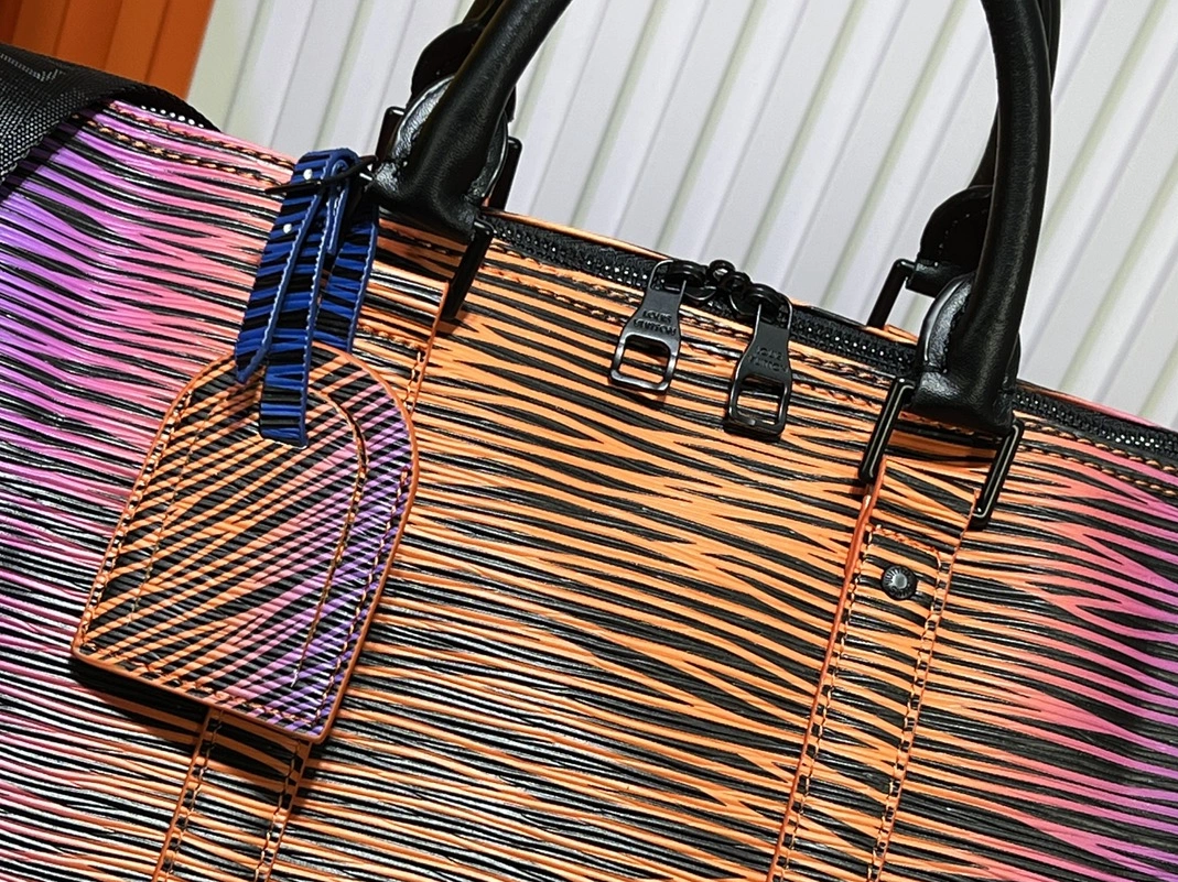 Louis Vuitton Travel Bags Bright 9294 - Image 5