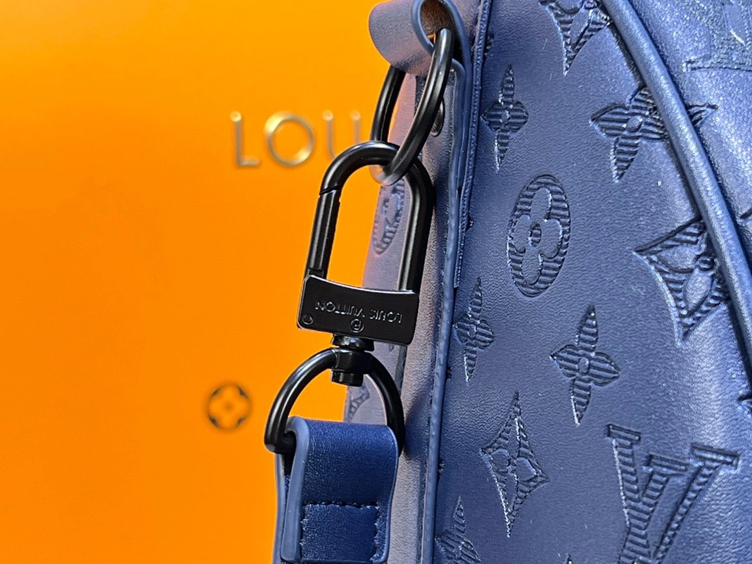 Louis Vuitton Travel Bags Fashionable 2008 - Image 3