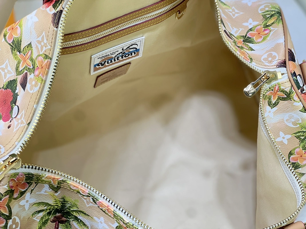 Louis Vuitton Travel Bags Resilient 2938 - Image 8