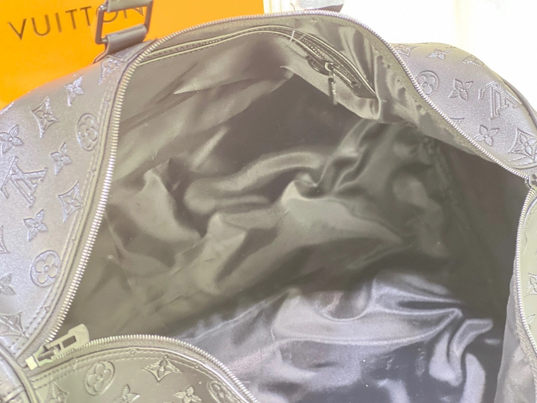 Louis Vuitton Travel Bags Resilient 7402 - Image 7