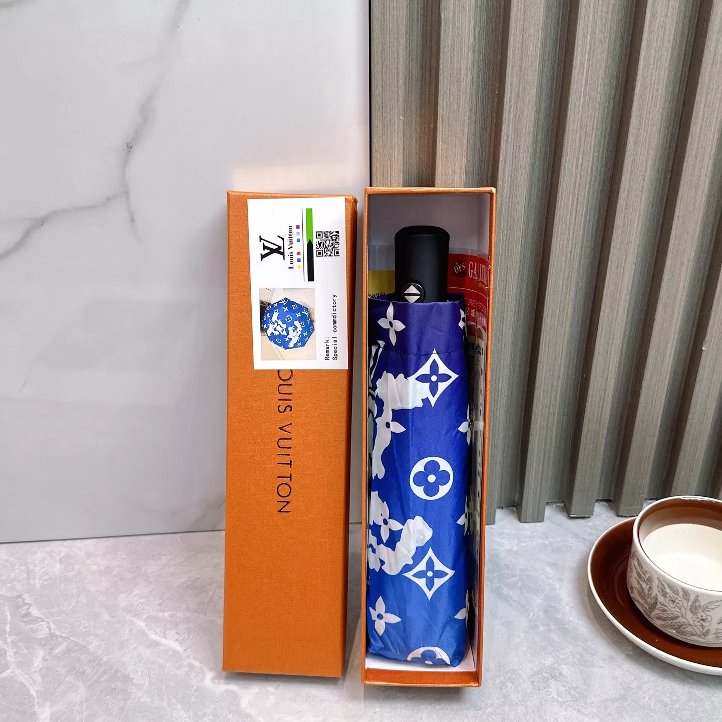 Louis Vuitton Umbrellas Resilient 5221