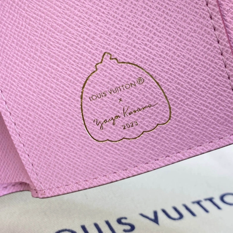 Zipped co Louis Vuitton x Yayoi Kusama Victorine Wallet - Image 6