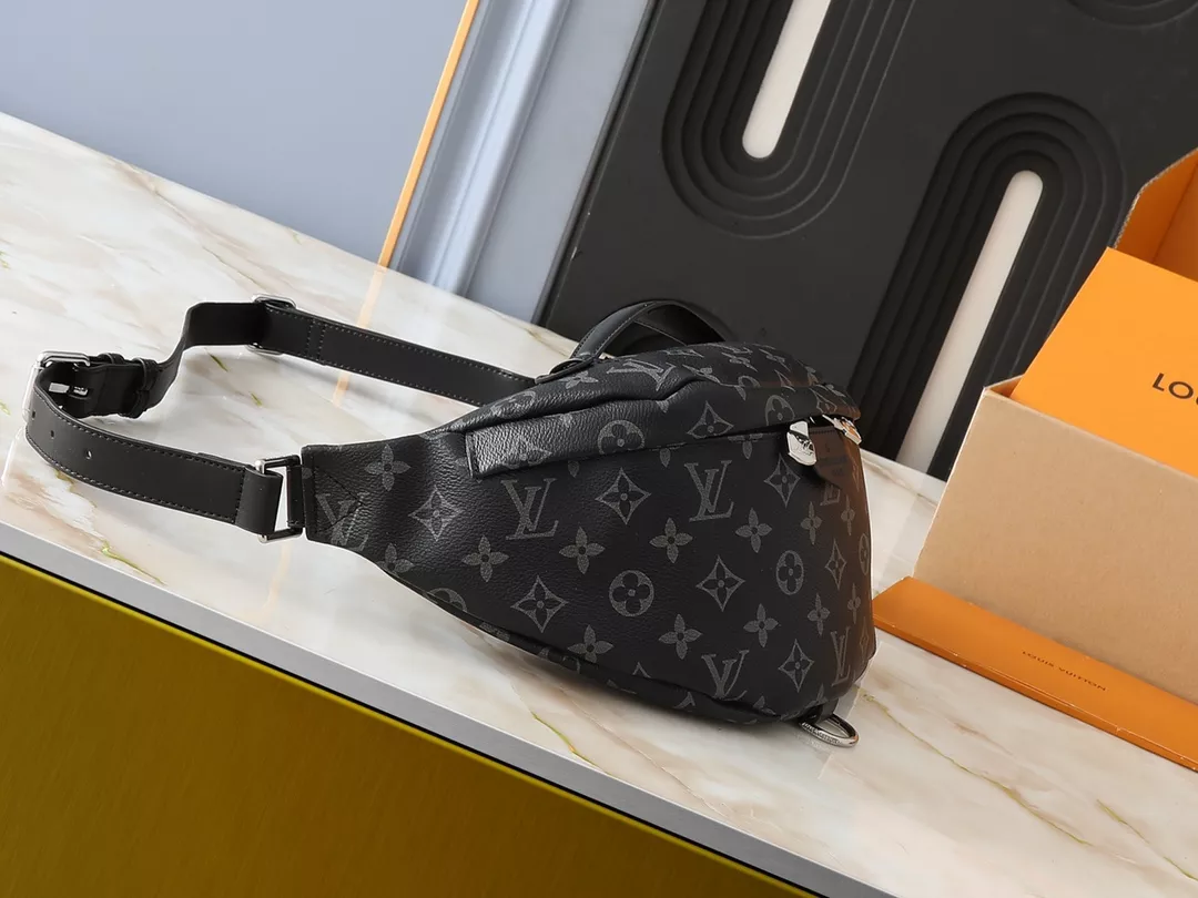 Minimalist 3634 Louis Vuitton LV AAA Quality Belt Bags For Unisex