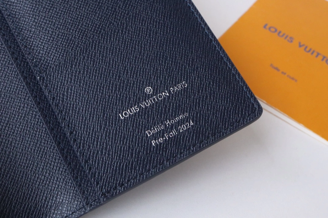 Minimalist 4963 Louis Vuitton AAA Quality Card Case - Image 5