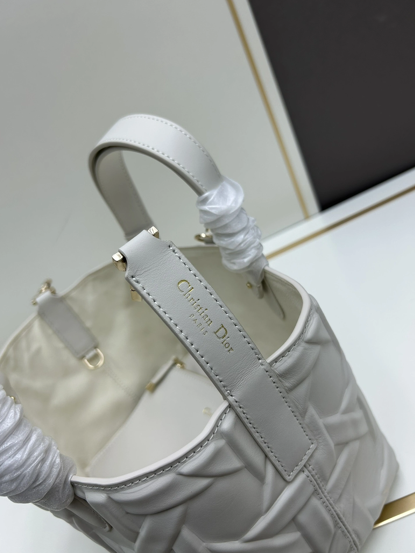 Modern 8341 Christian Dior AAA Quality Handbags For Women - Image 8